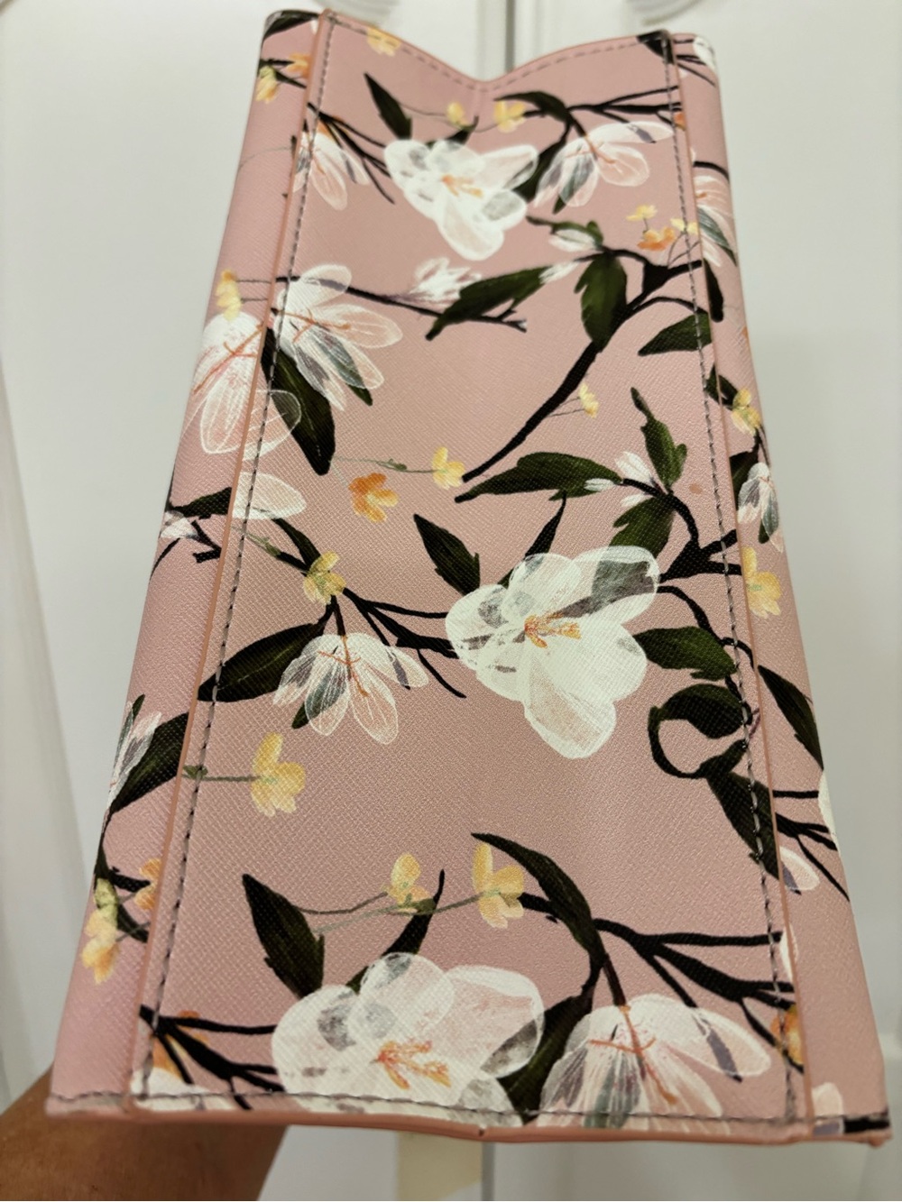 Ted Baker London The Icon tote in magnolia print - NWT - Picture 4 of 7